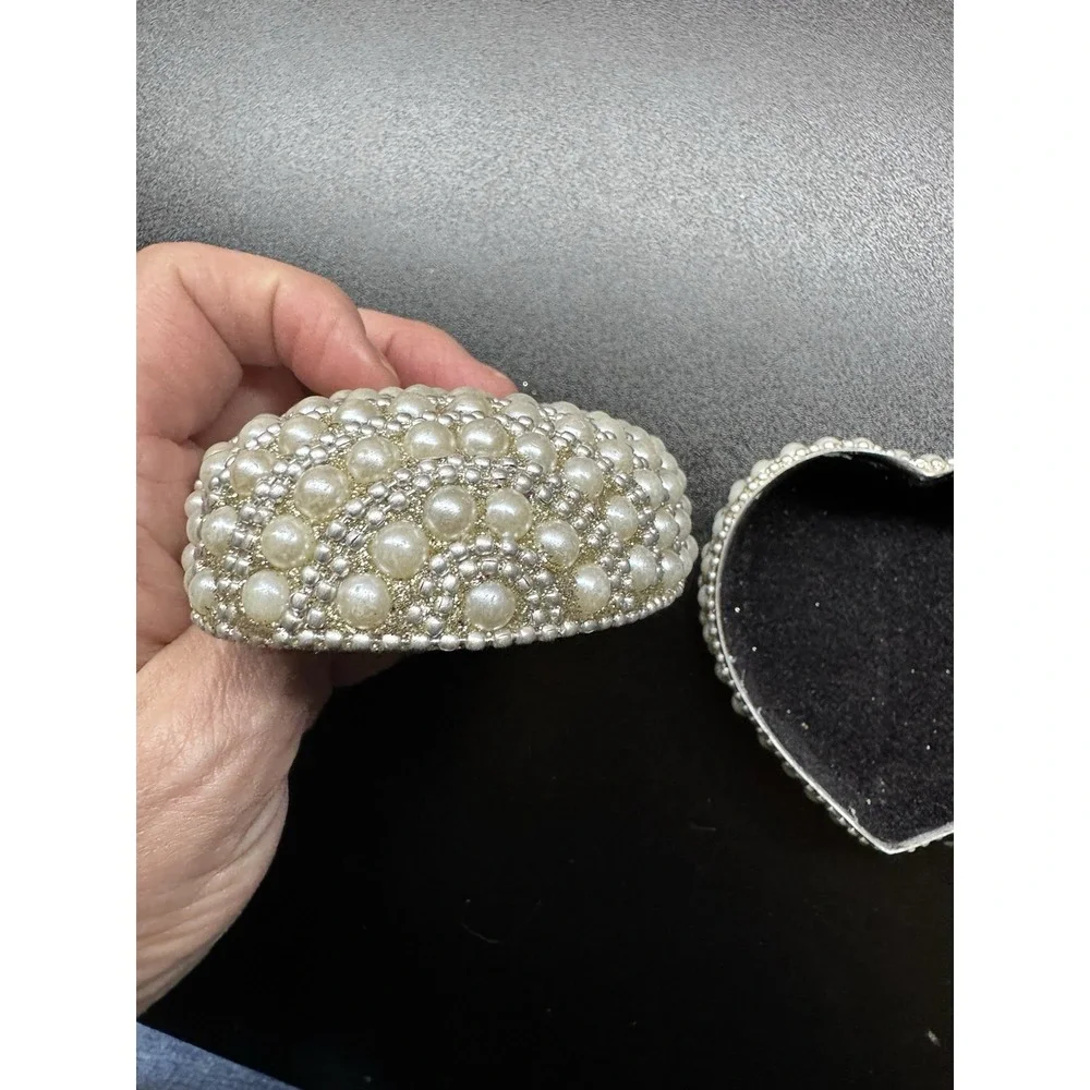 Pearl Beaded Heart Trinket Jewelry Box Faux Pearl Silver‎ Tone Keepsake Box